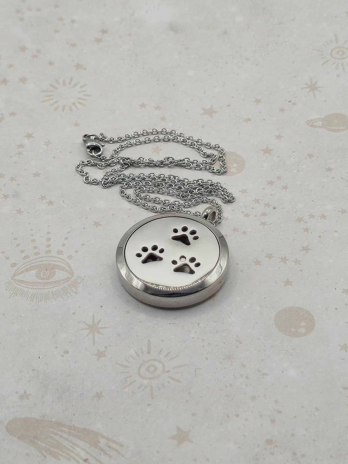 316 Stainless Steel Diffuser Locket Pendant Necklace, Stainless Steel Colour: Paw Print Design