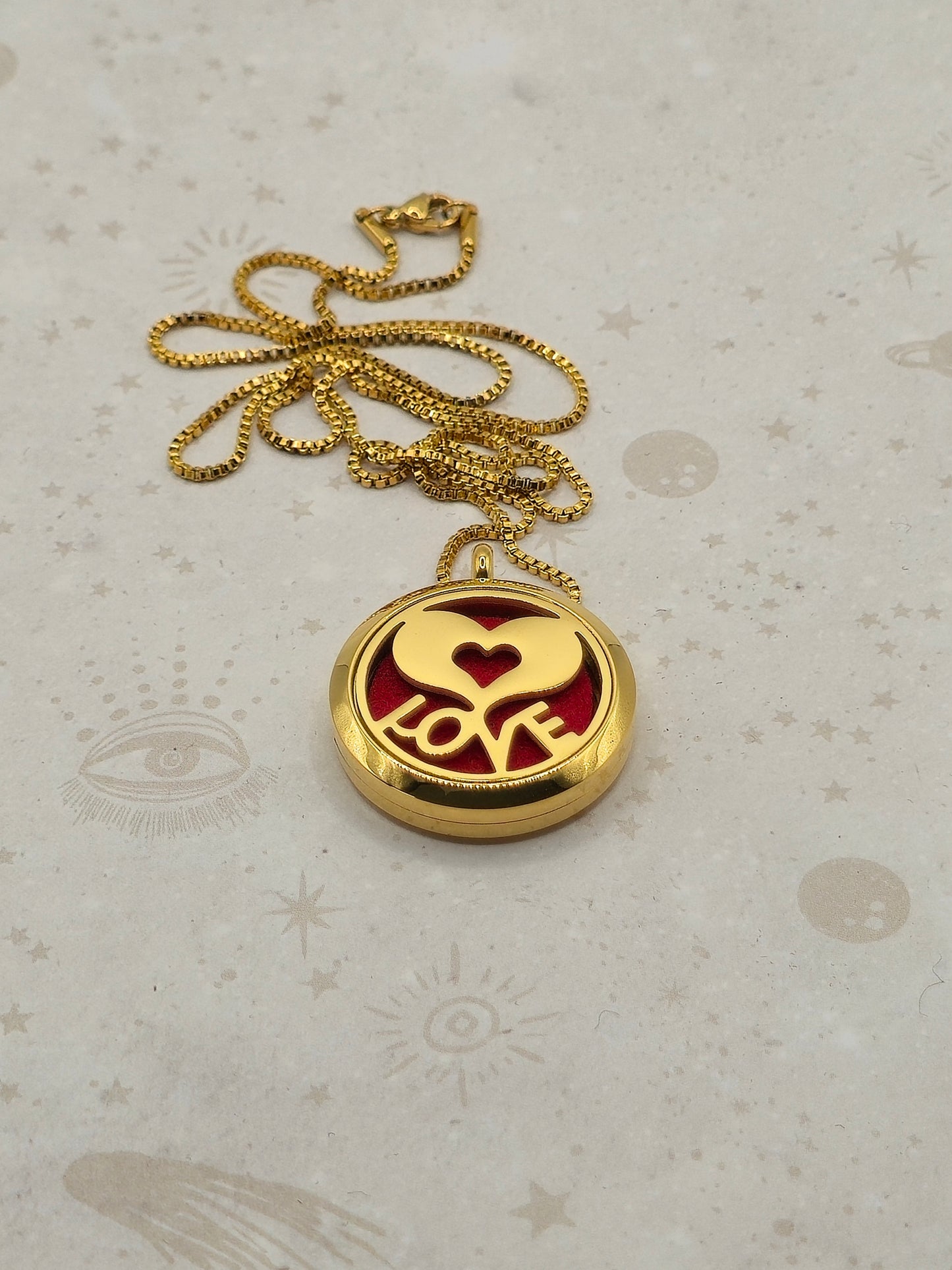 316 Stainless Steel Diffuser Locket Pendant Necklace, Stainless Steel Colour: Love Heart Design